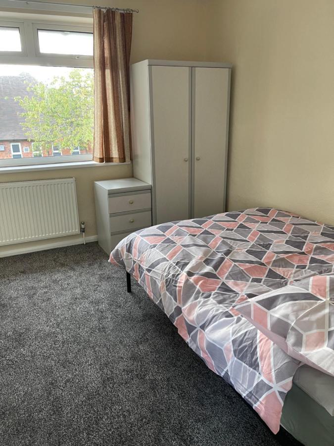 Spacious, Sleeps 17, 3 Bathrooms, Parking, Mansfield Buitenkant foto