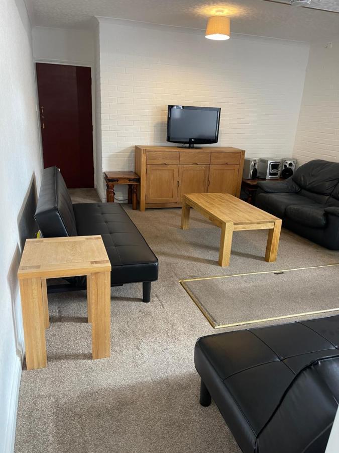 Spacious, Sleeps 17, 3 Bathrooms, Parking, Mansfield Buitenkant foto