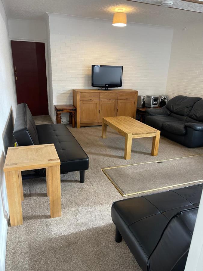 Spacious, Sleeps 17, 3 Bathrooms, Parking, Mansfield Buitenkant foto