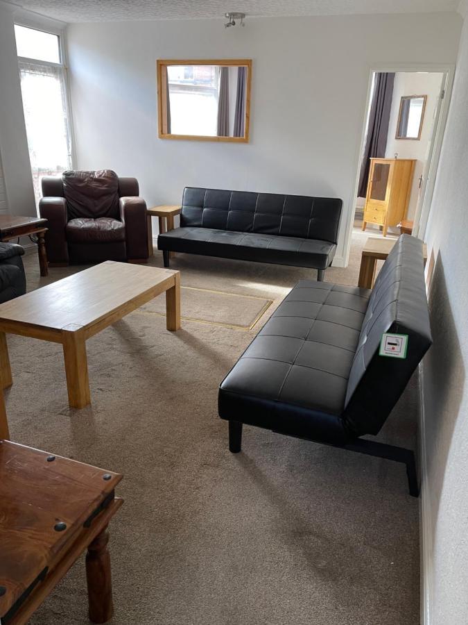 Spacious, Sleeps 17, 3 Bathrooms, Parking, Mansfield Buitenkant foto