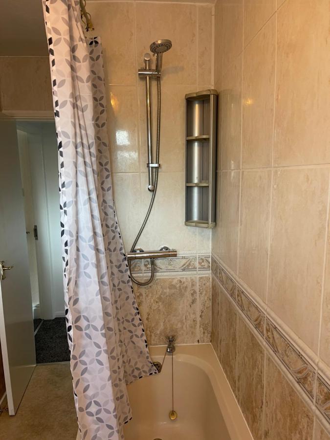 Spacious, Sleeps 17, 3 Bathrooms, Parking, Mansfield Buitenkant foto