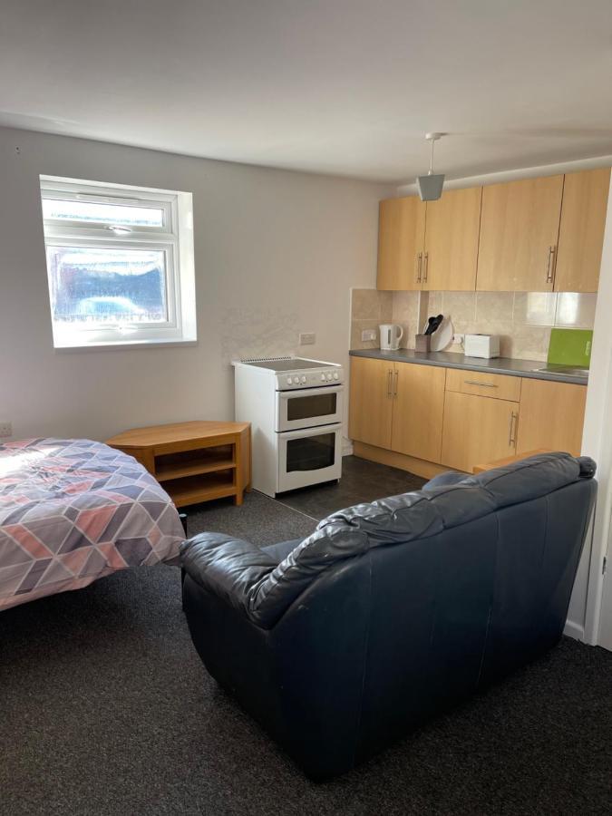 Spacious, Sleeps 17, 3 Bathrooms, Parking, Mansfield Buitenkant foto